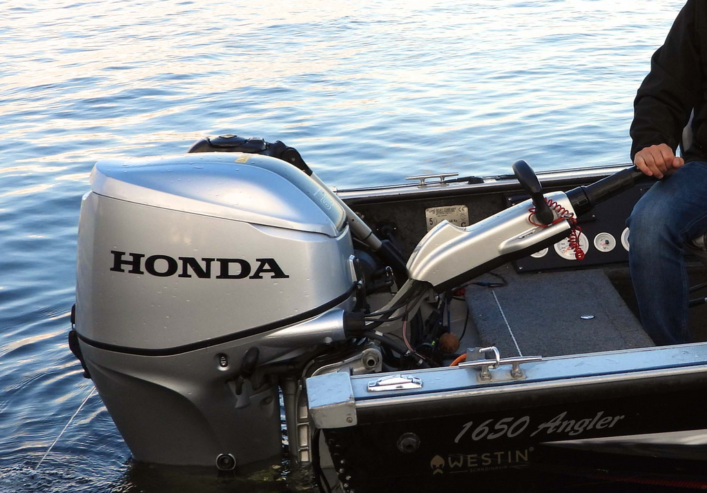 Honda 60 PK langstaart BF60 LRTU (inclusief stuurhendel besturing met trolling en propeller) - Outboard Outlet