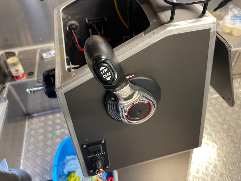Honda Flush Mount Inbouw afstandsbediening (rechterkant console) - Outboard Outlet
