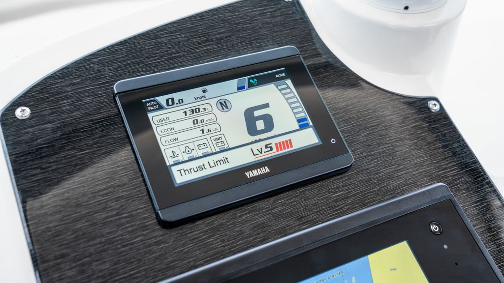 Yamaha CL5 touch-panel info scherm - Outboard Outlet