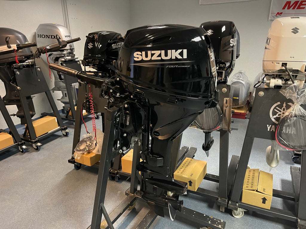Suzuki 30 PK langstaart DF30 ATL (inclusief stuurhendel besturing en propeller) - Outboard Outlet